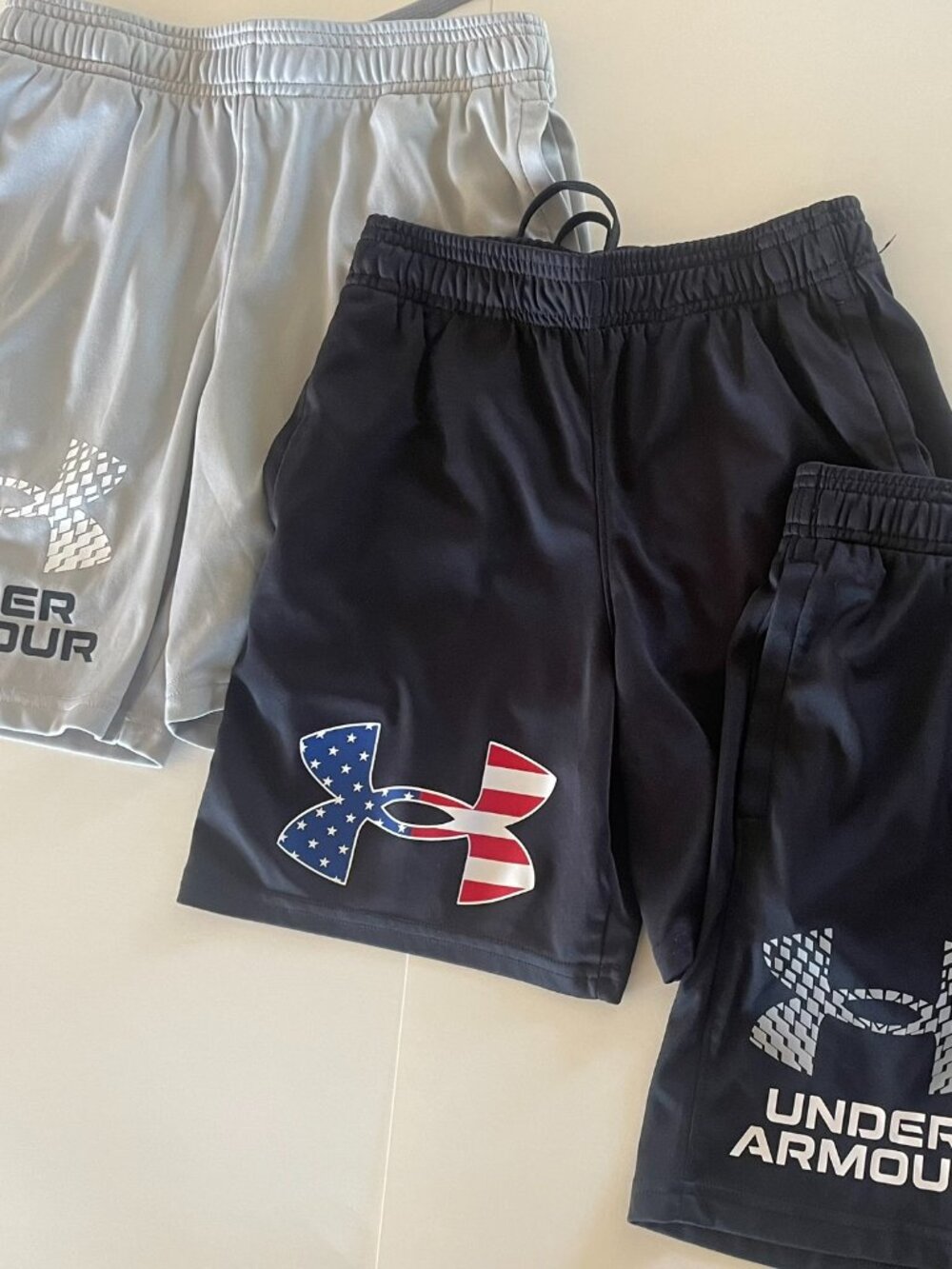 Boys Under Armour Shorts Bundle - Big Boys Size M